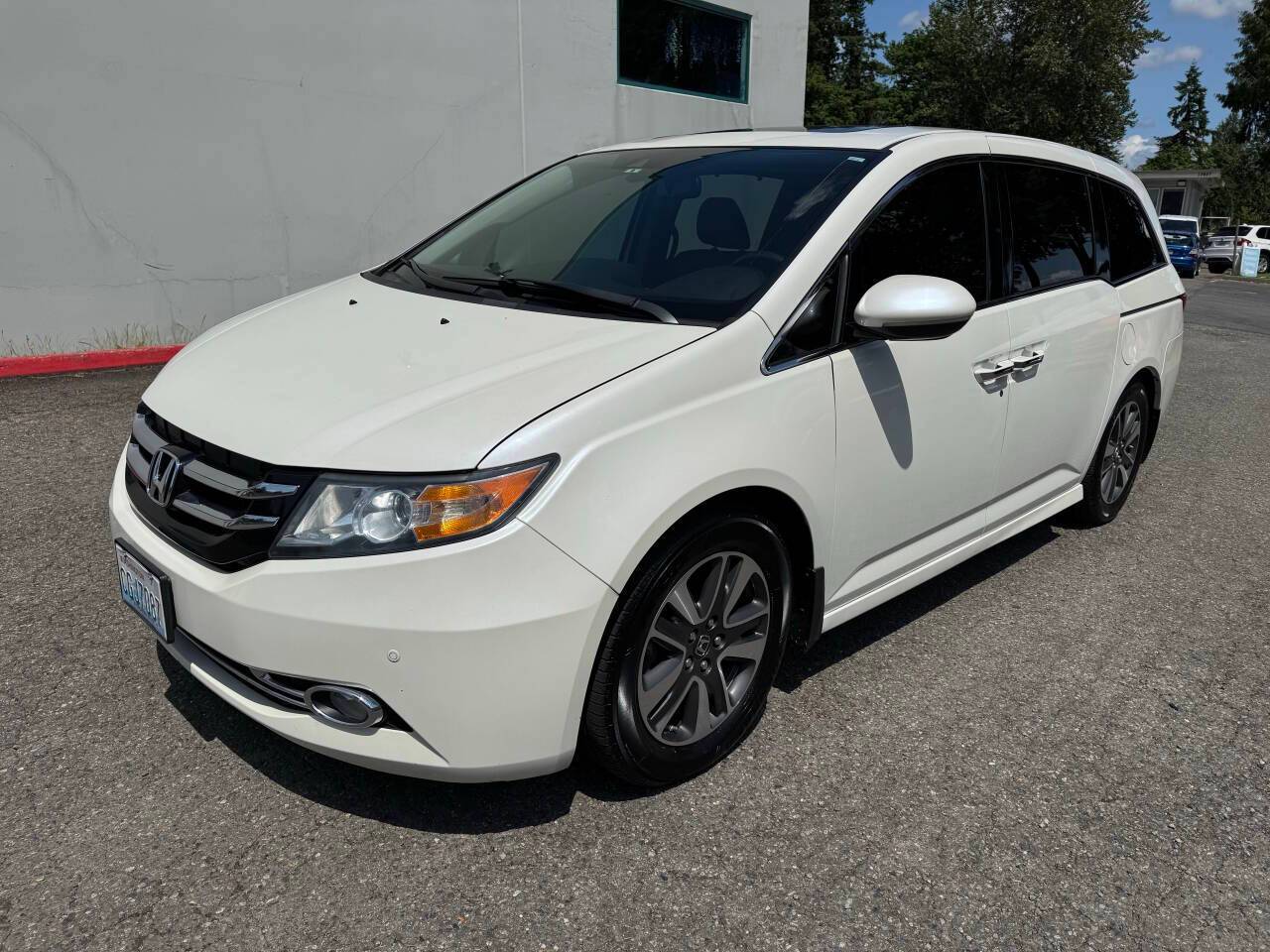 2016 Honda Odyssey Touring — Minivan — 98,946 mi — Kirkland, WA
