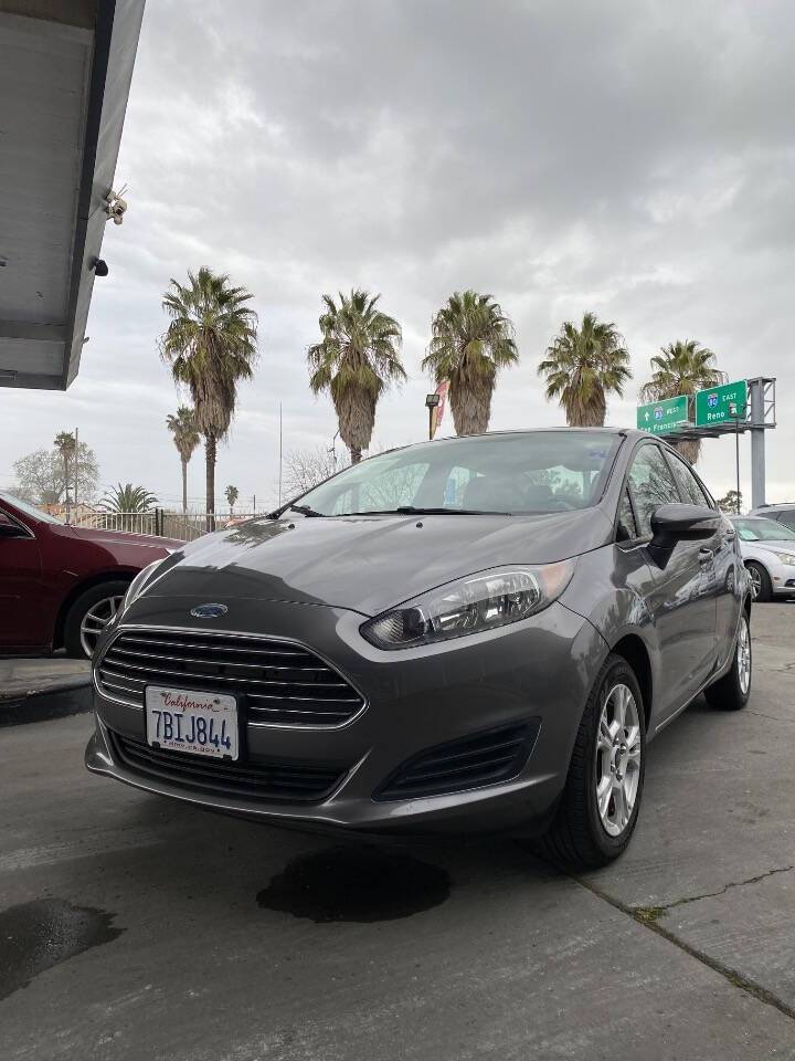 2014 Ford Fiesta SE — Sedan — 75,913 mi — Sacramennto, CA