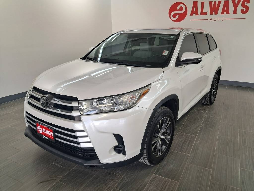 2019 Toyota Highlander LE — SUV — 114,369 mi — Wichita Falls, TX