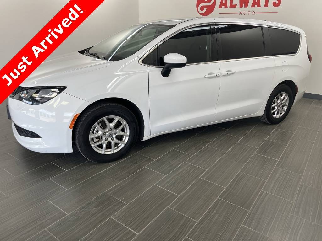 2022 Chrysler Voyager LX — Minivan — 105,357 mi — Wichita Falls, TX