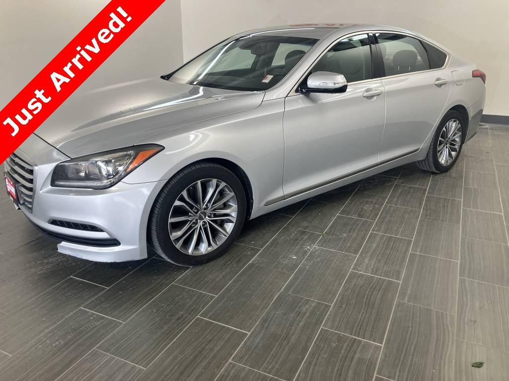 2015 Hyundai Genesis 3.8 — Sedan — 119,678 mi — Wichita Falls, TX