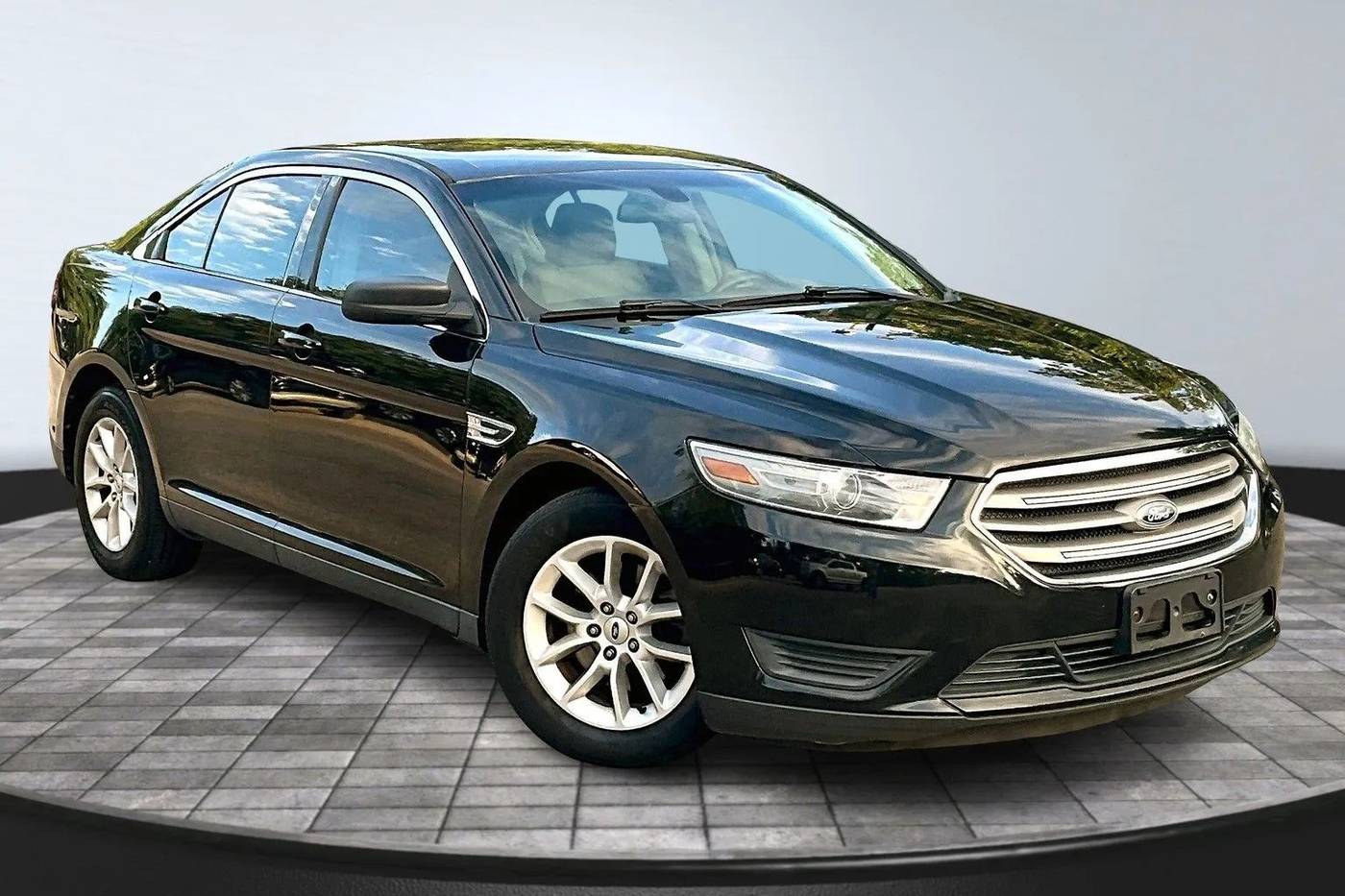 2013 Ford Taurus SE — Sedan — 78,897 mi — Raleigh, NC