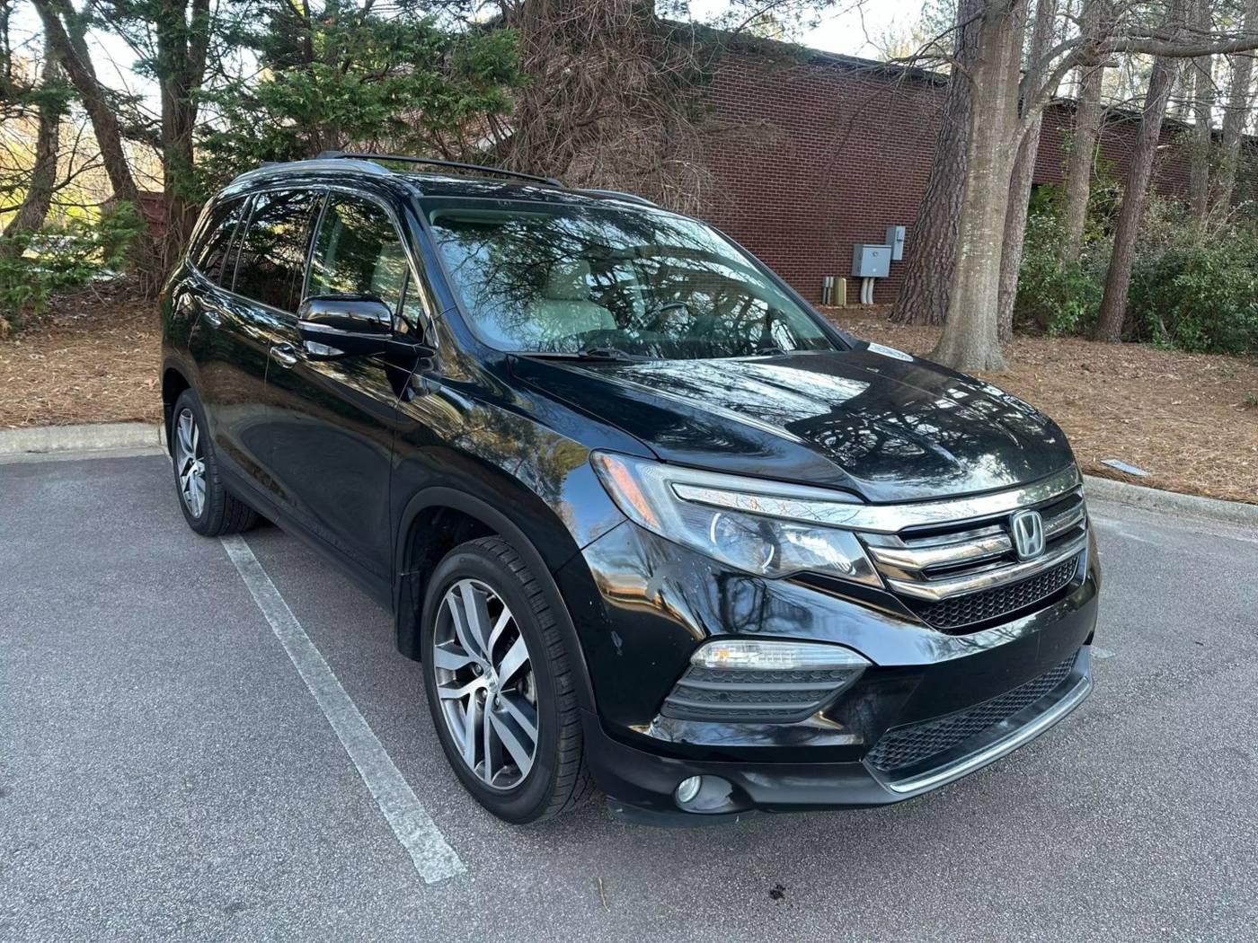 2016 Honda Pilot Touring — SUV — 181,386 mi — Raleigh, NC