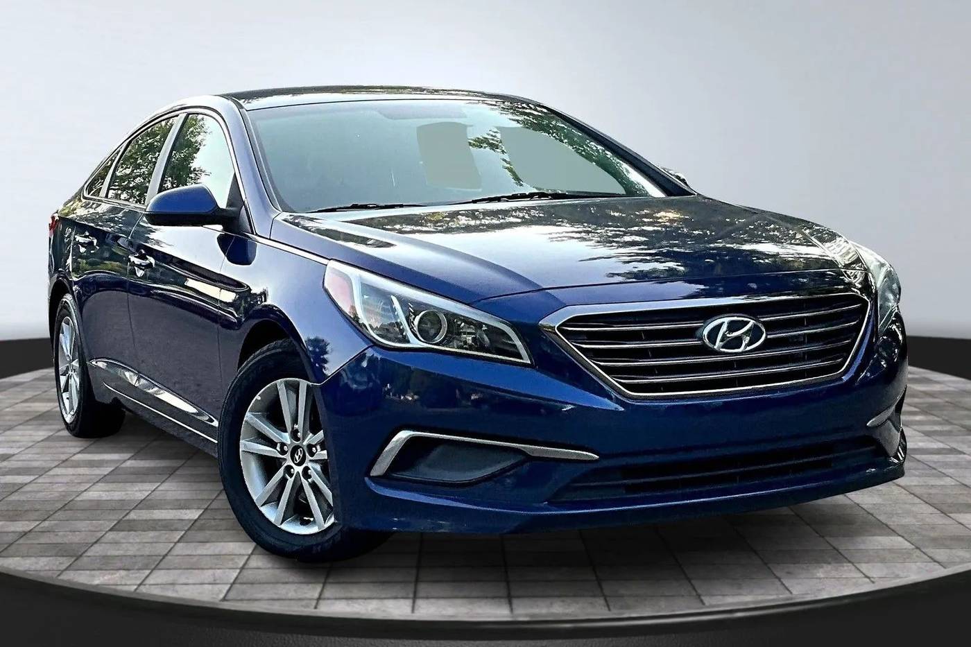 2016 Hyundai Sonata SE — Sedan — 169,531 mi — Raleigh, NC