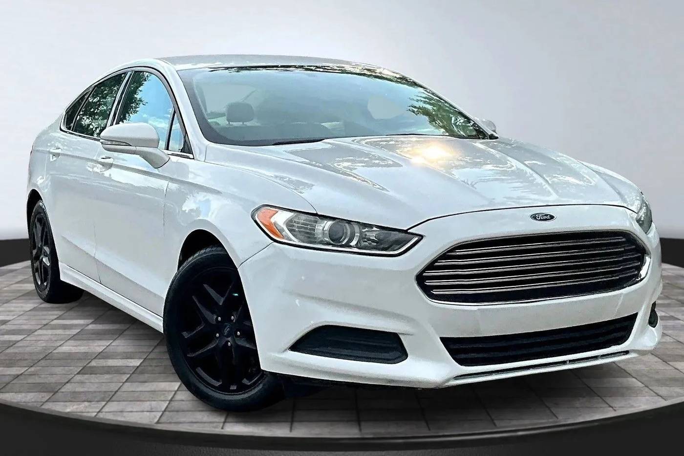 2016 Ford Fusion SE — Sedan — 100,110 mi — Raleigh, NC
