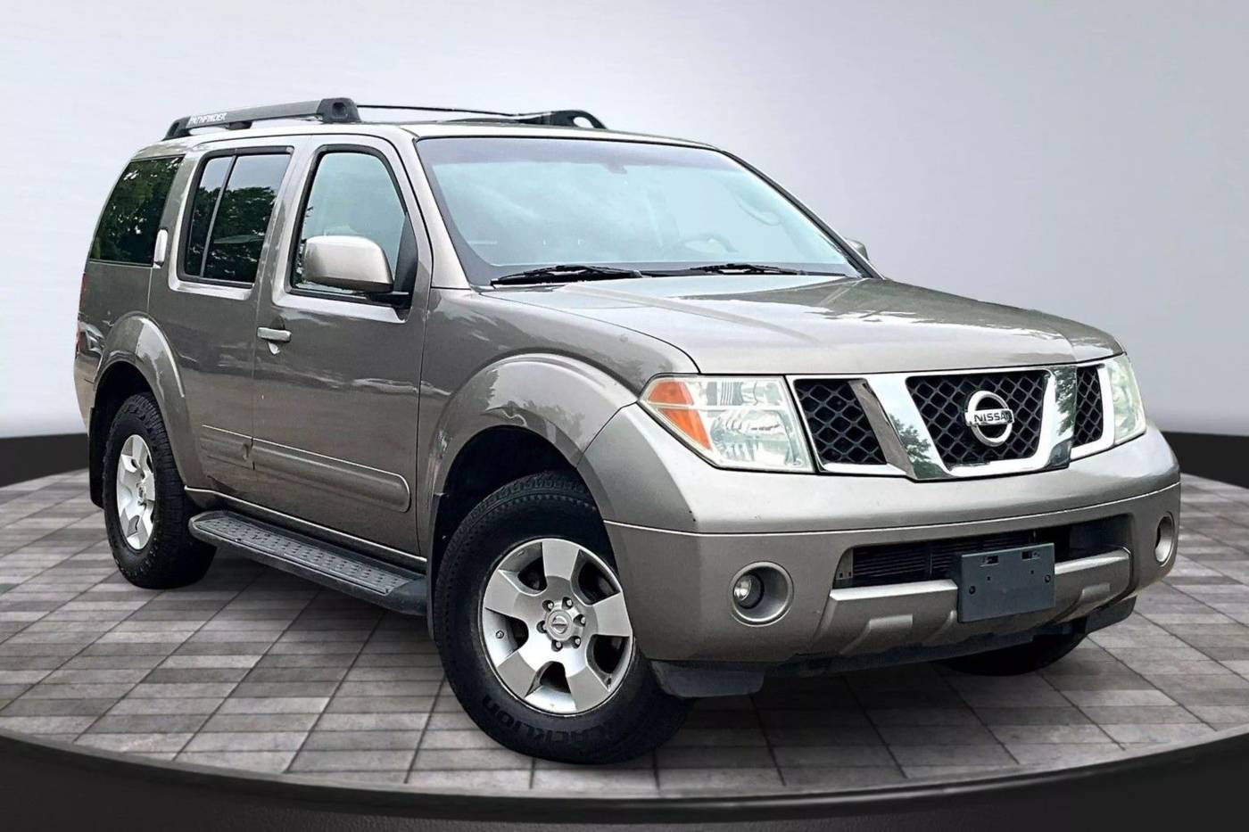 2006 Nissan Pathfinder SE — SUV — 185,372 mi — Raleigh, NC