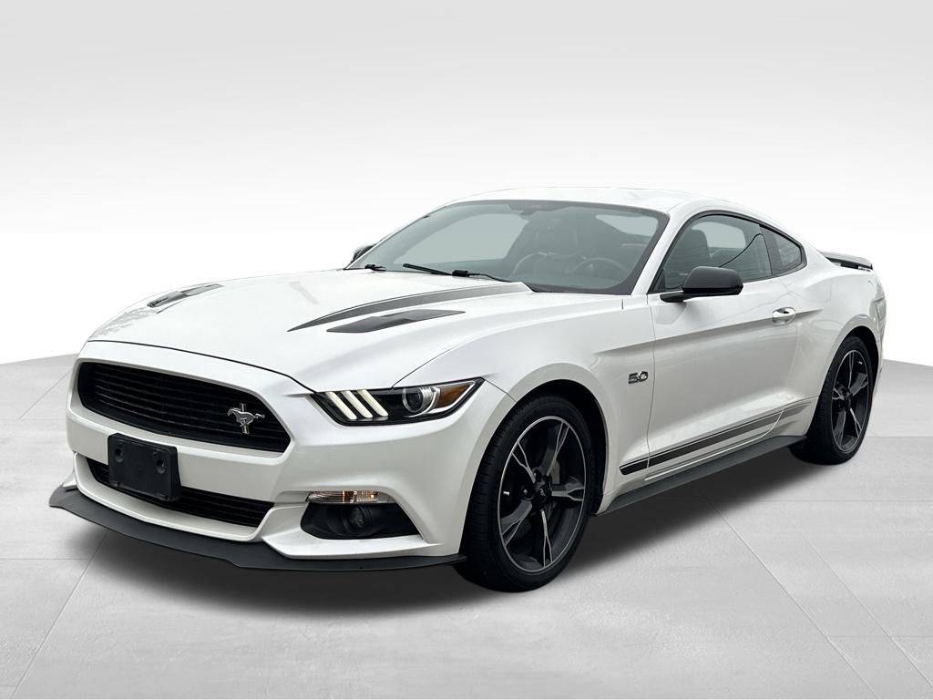 2017 Ford Mustang GT Premium — Coupe — 57,464 mi — Highland Park, IL