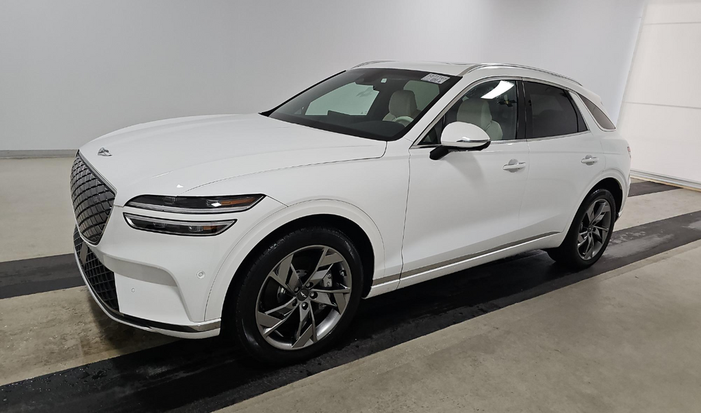 2024 Genesis Electrified GV70 Advanced — SUV — 6,470 mi — Highland Park, IL