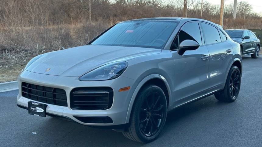 2022 Porsche Cayenne Platinum Edition — SUV — 25,130 mi — Highland Park, IL