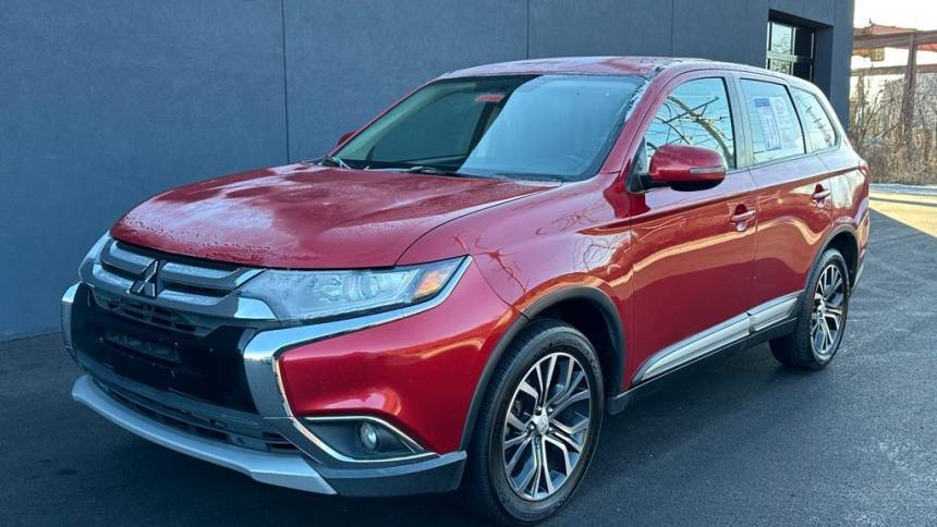 2018 Mitsubishi Outlander SE — SUV — 160,964 mi — Highland Park, IL
