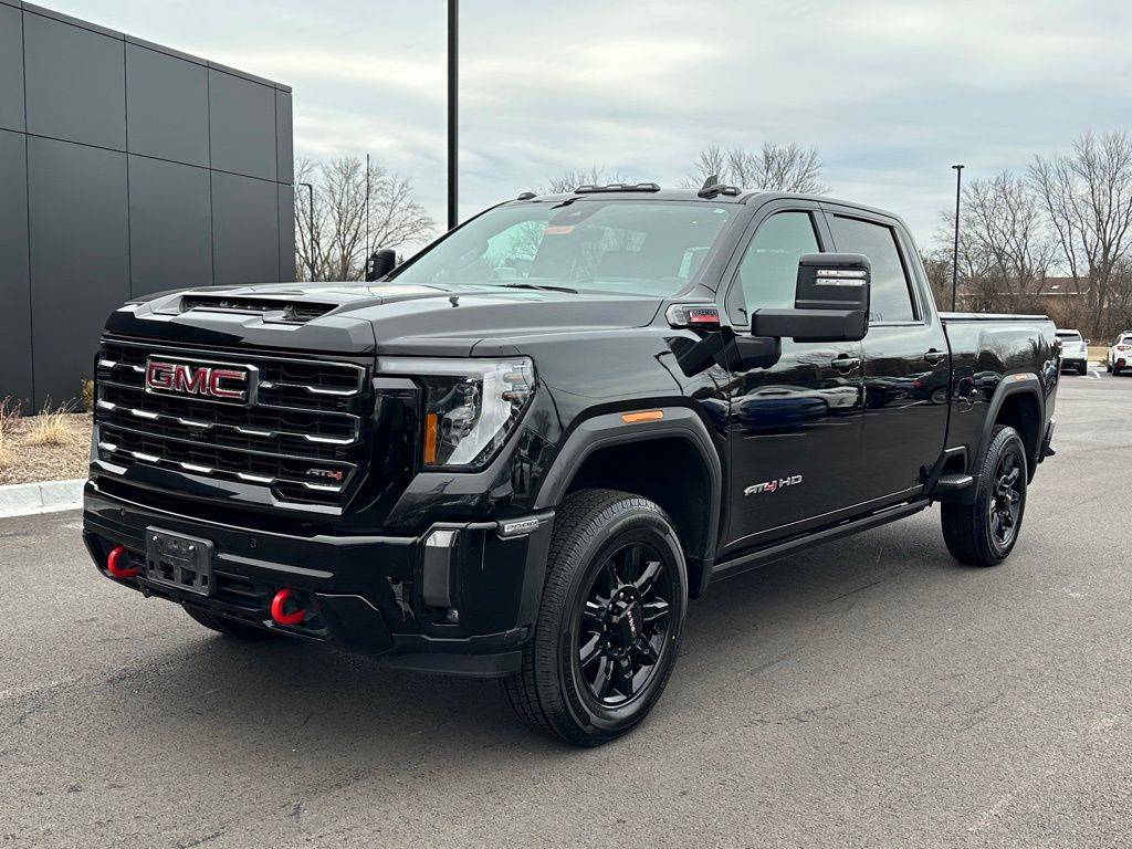 2024 GMC Sierra 2500HD AT4 — Pickup Truck — 69,660 mi — Highland Park, IL