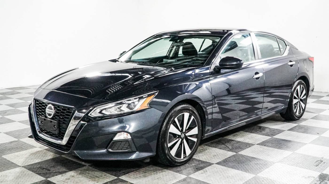 2021 Nissan Altima SV — Sedan — 57,377 mi — Westbury, NY