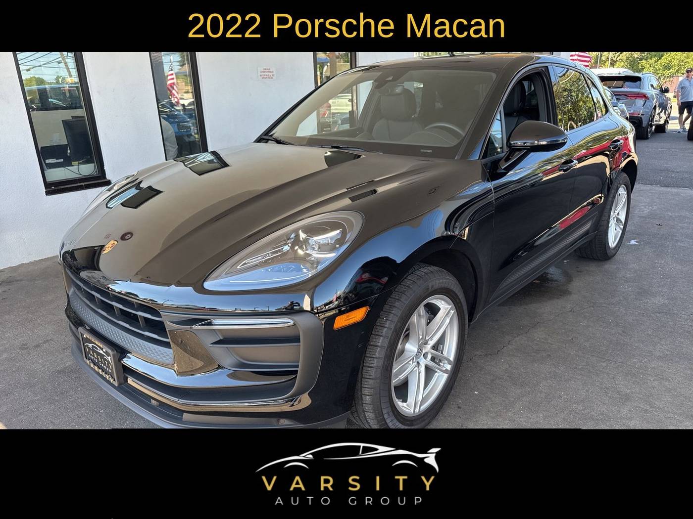 2022 Porsche Macan Standard — SUV — 14,577 mi — Westbury, NY