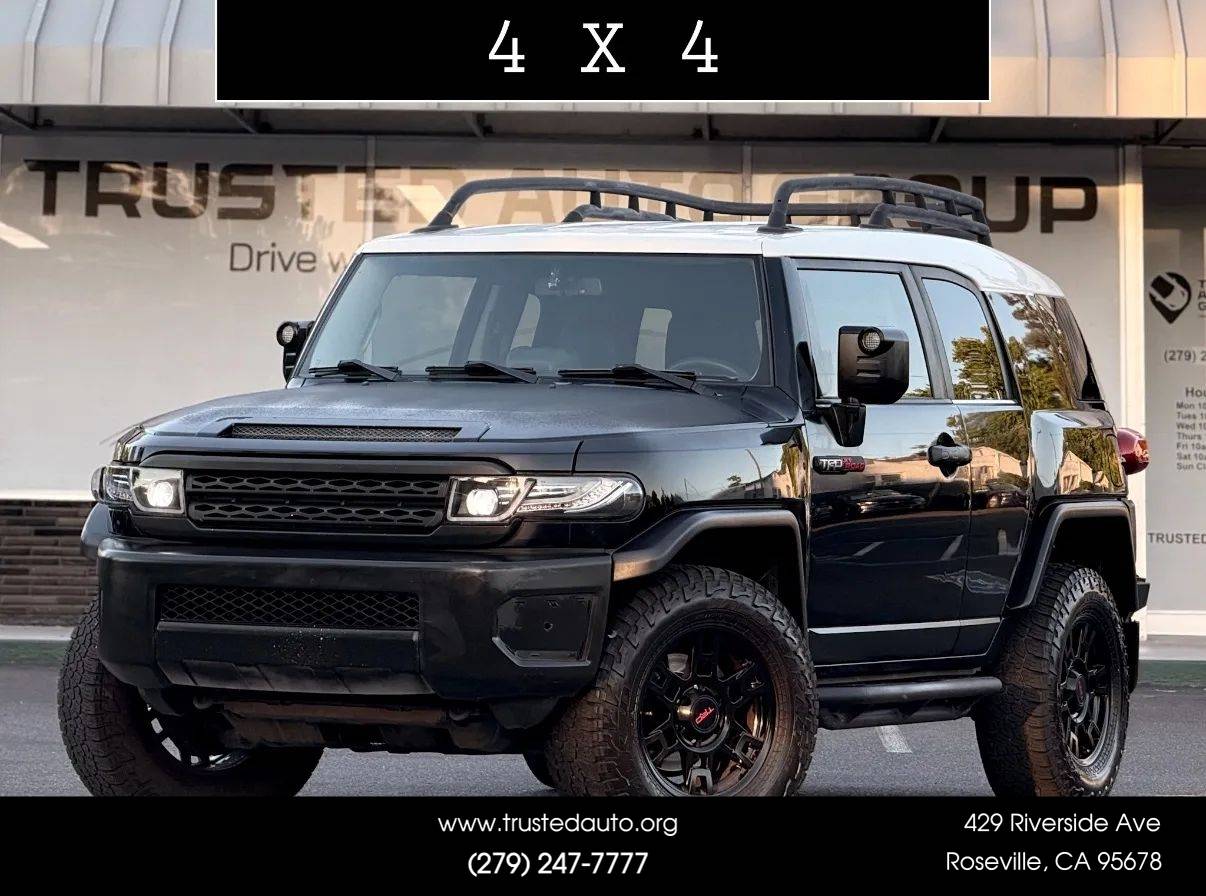2012 Toyota FJ Cruiser Base