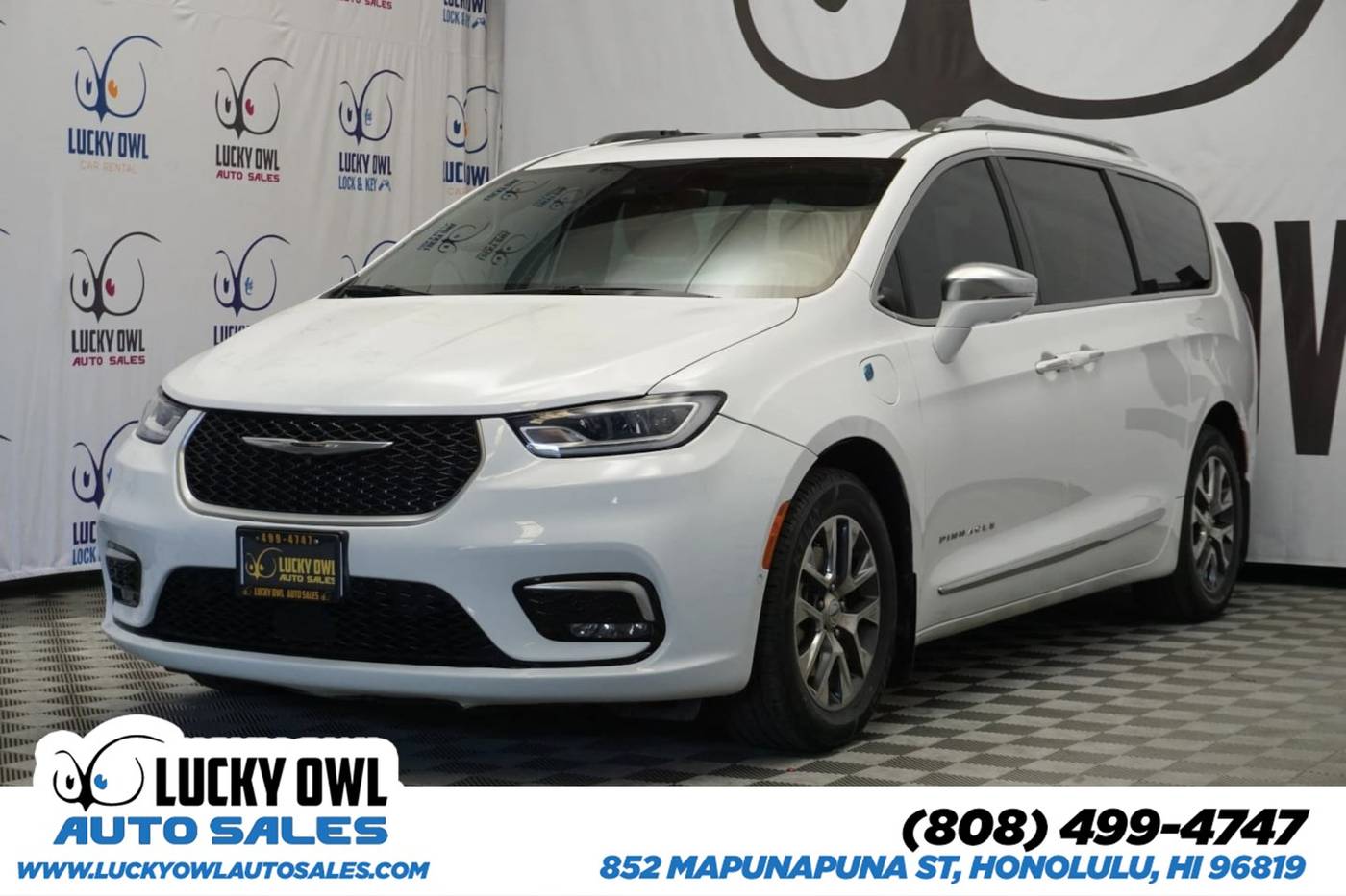2022 Chrysler Pacifica Hybrid Pinnacle — Minivan — 37,477 mi — Honolulu, HI