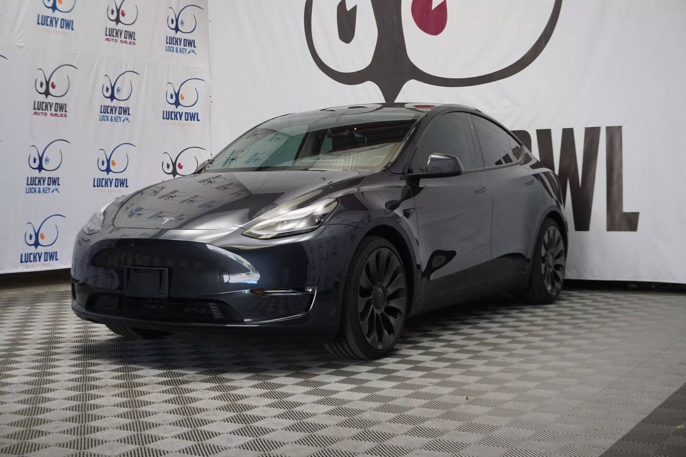 2024 Tesla Model Y Performance — SUV — 984 mi — Honolulu, HI