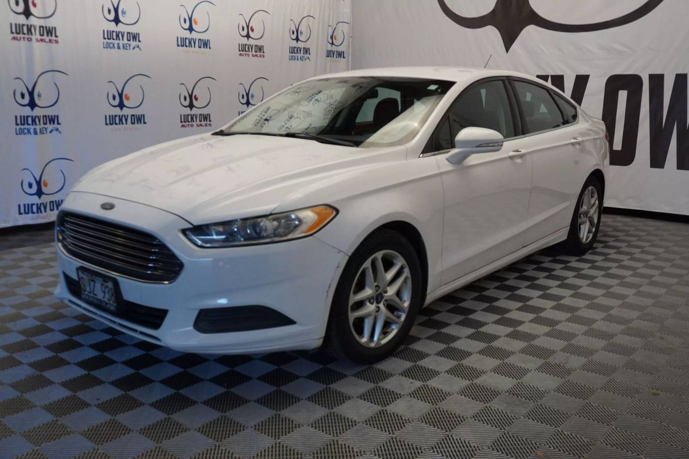 2014 Ford Fusion SE — Sedan — 73,500 mi — Honolulu, HI
