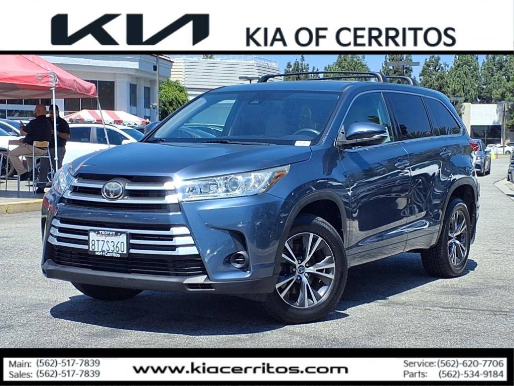 2017 Toyota Highlander LE — SUV — 60,427 mi — Cerritos, CA