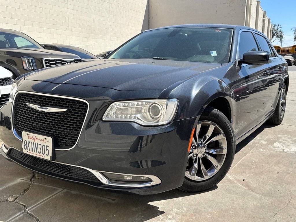 2016 Chrysler 300 Anniversary Edition — Sedan — 139,864 mi — Cerritos, CA