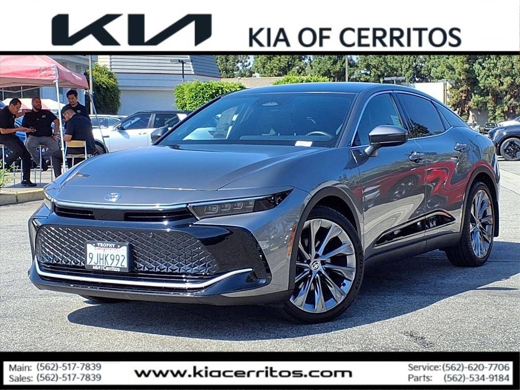 2023 Toyota Crown Limited — Sedan — 7,458 mi — Cerritos, CA