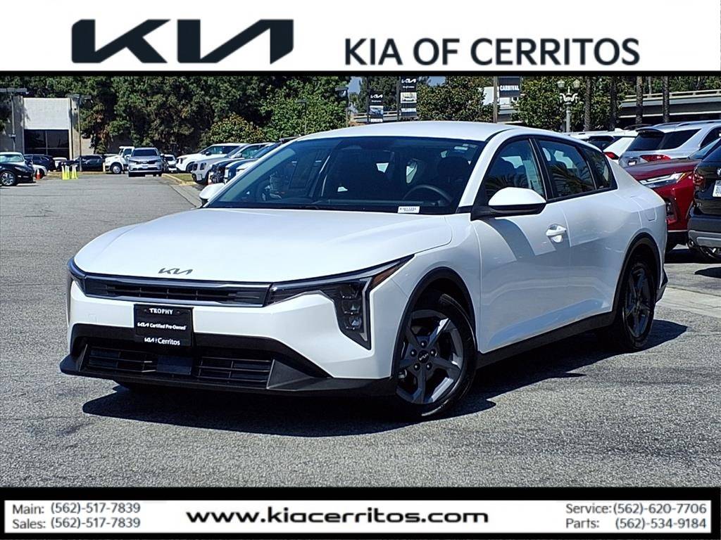 2025 Kia K4 LXS — Sedan — 7 mi — Cerritos, CA