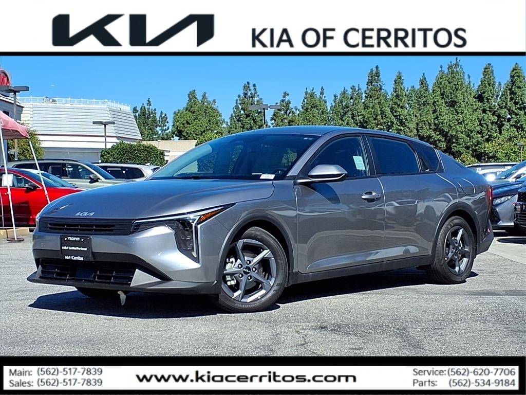 2025 Kia K4 LXS — Sedan — 13,982 mi — Cerritos, CA