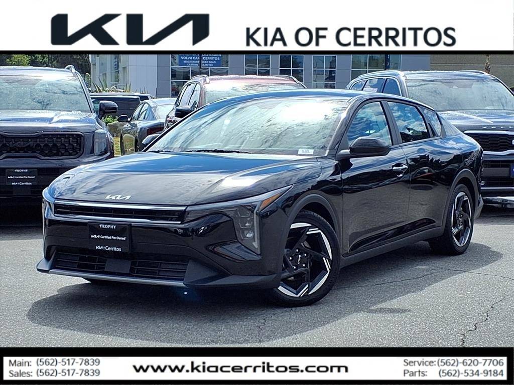 2025 Kia K4 EX — Sedan — 7 mi — Cerritos, CA