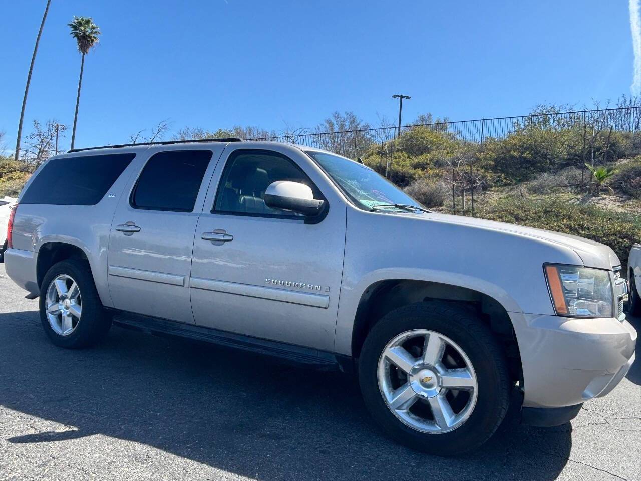 2007 Chevrolet Suburban LTZ — SUV — 105,073 mi — Anaheim, CA