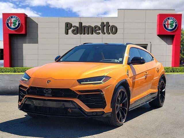 2022 Lamborghini Urus Pearl Capsule