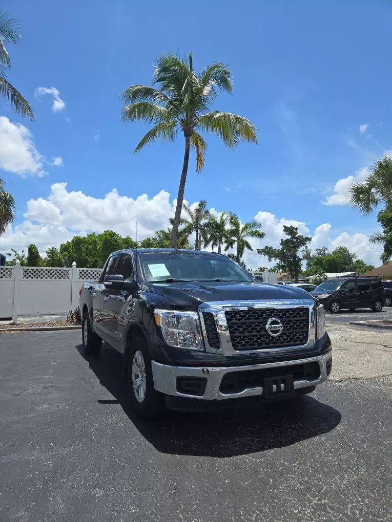 2017 Nissan Titan SV — Pickup Truck — 76,326 mi — Fort Myers, FL