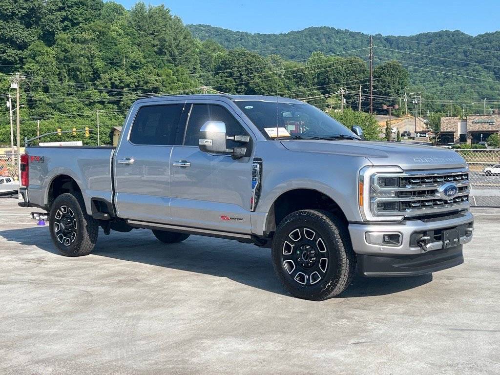 2023 Ford Super Duty F-350 Platinum — Pickup Truck — 38,055 mi — Waynesville, NC