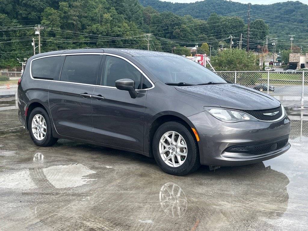 2021 Chrysler Voyager LX — Minivan — 45,173 mi — Waynesville, NC