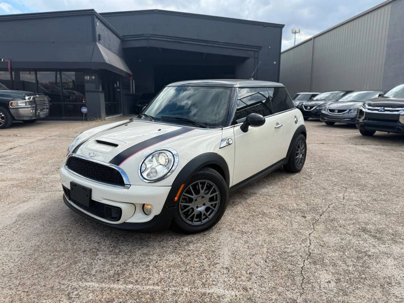 2013 MINI Hardtop Cooper S — Hatchback — 72,319 mi — Houston, TX