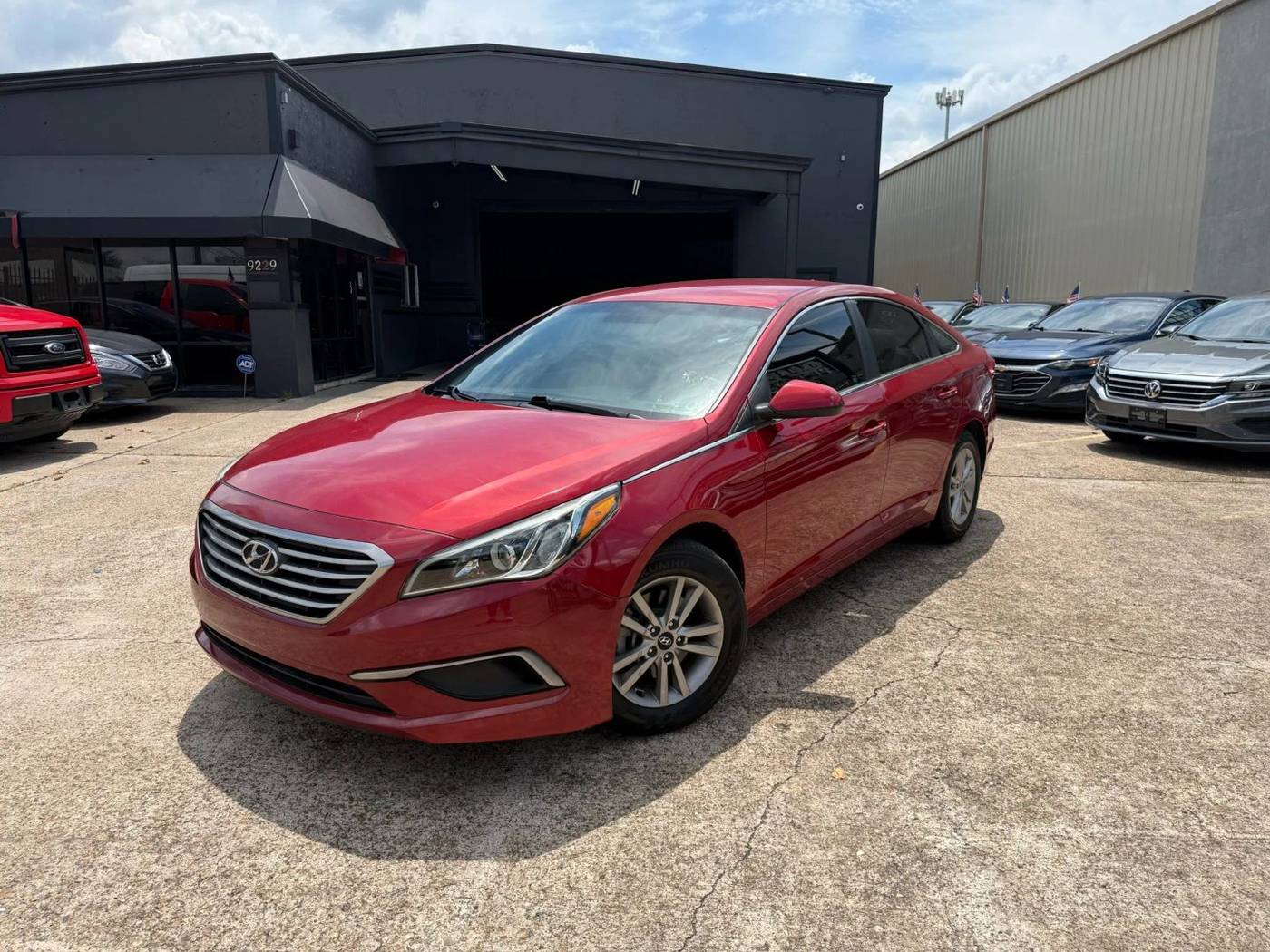 2017 Hyundai Sonata Base — Sedan — 77,396 mi — Houston, TX