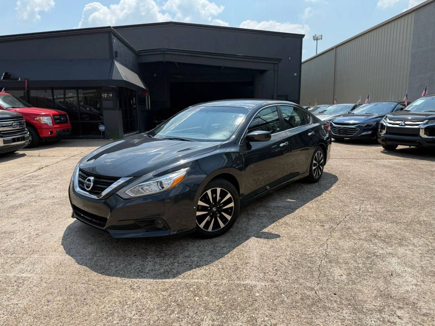 2018 Nissan Altima 2.5 SV — Sedan — 85,689 mi — Houston, TX