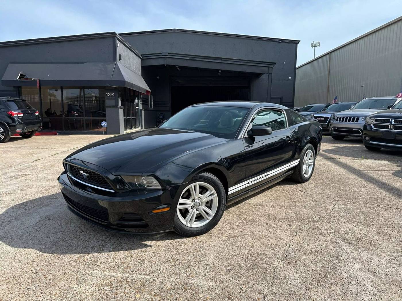 2013 Ford Mustang V6 — Coupe — 16,275 mi — Houston, TX