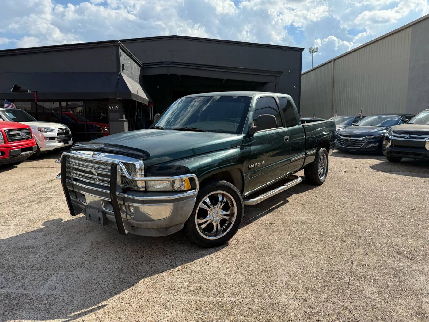 1998 Dodge Ram 1500 Base — Pickup Truck — 217,858 mi — Houston, TX