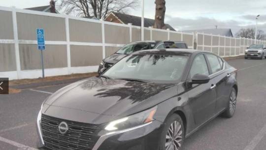 2023 Nissan Altima SV — Sedan — 58,843 mi — Forest, VA