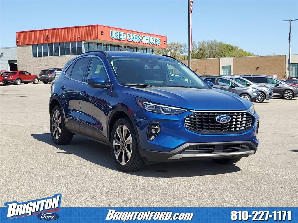 2023 Ford Escape Platinum — SUV — 10,332 mi — Brighton, MI