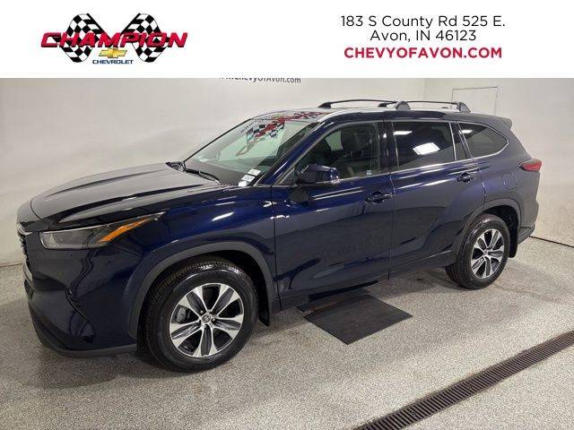 2022 Toyota Highlander XLE — SUV — 25,059 mi — Avon, IN