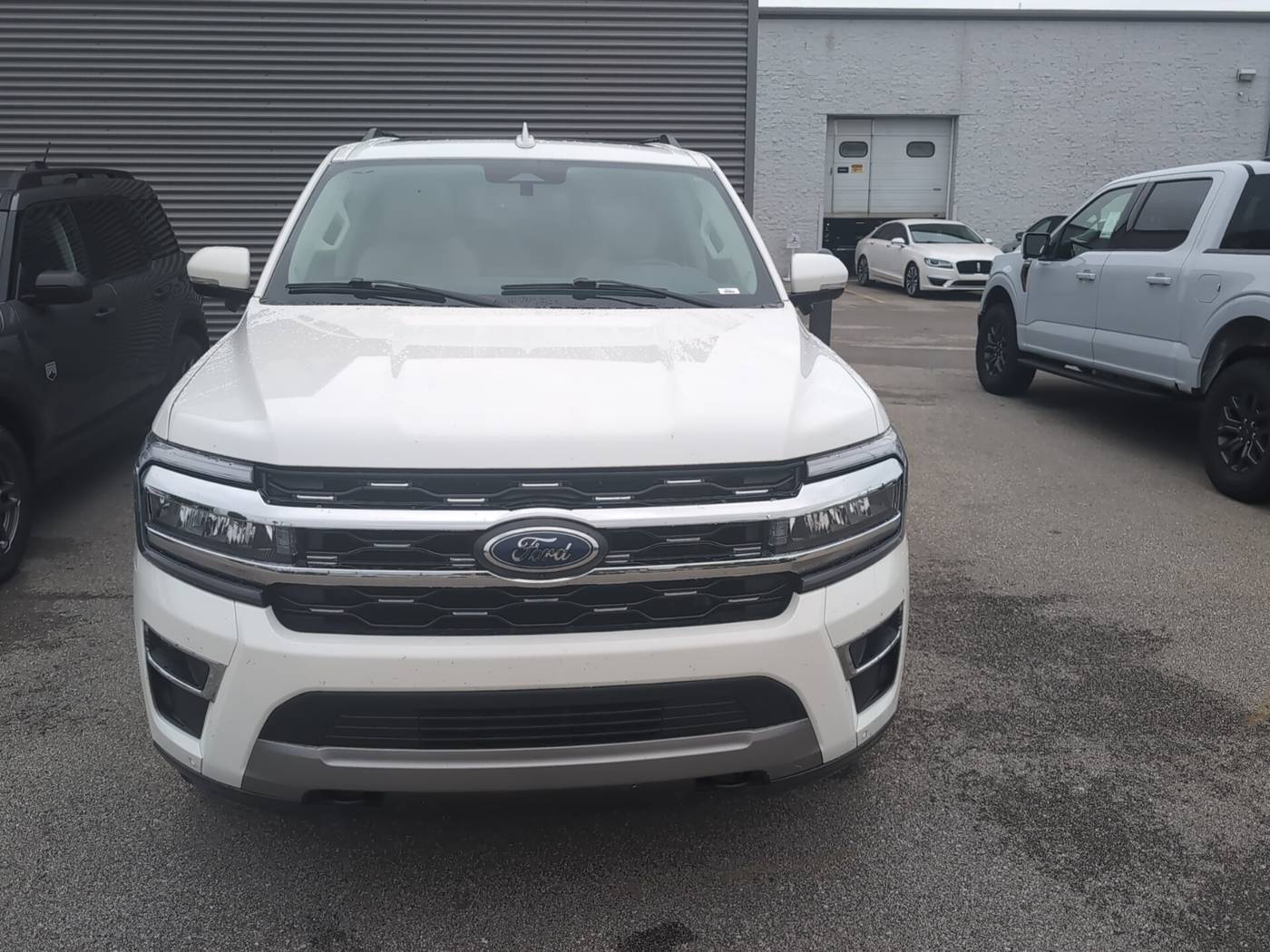2023 Ford Expedition Limited — SUV — 42 mi — Bay City, MI