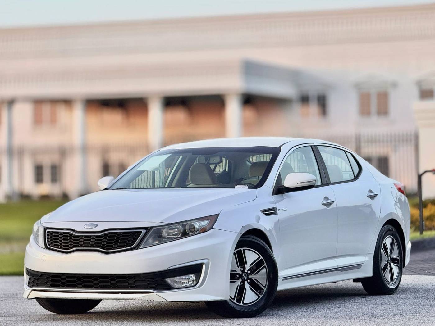 2013 Kia Optima Hybrid LX — Sedan — 106,084 mi — Lawrenceville, GA