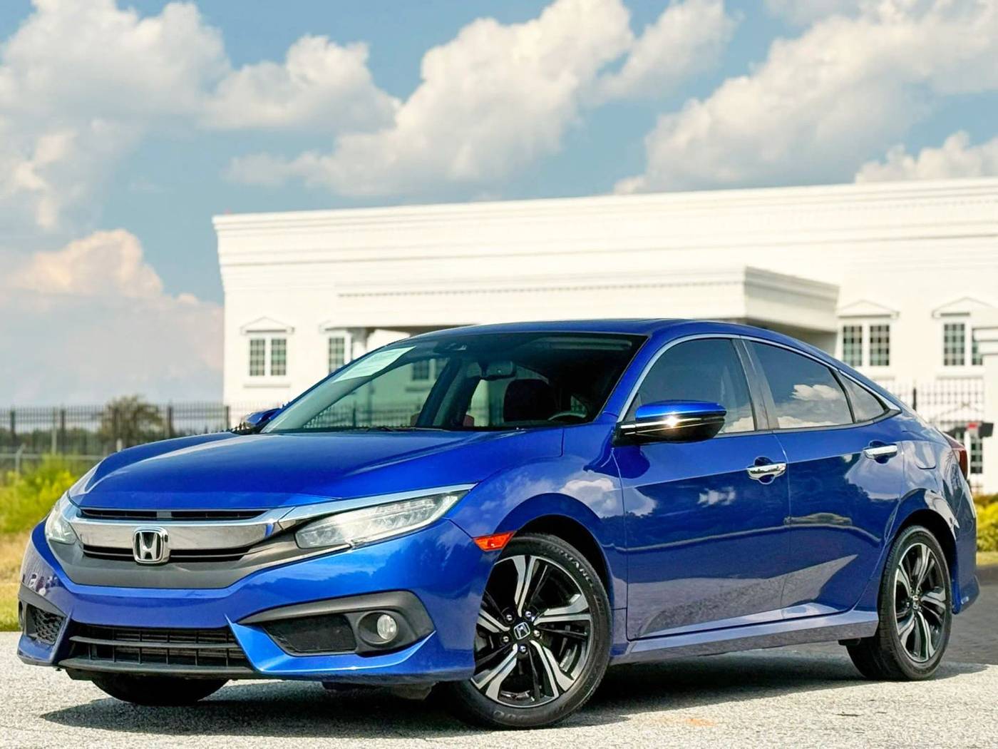 2018 Honda Civic Touring — Sedan — 96,180 mi — Lawrenceville, GA