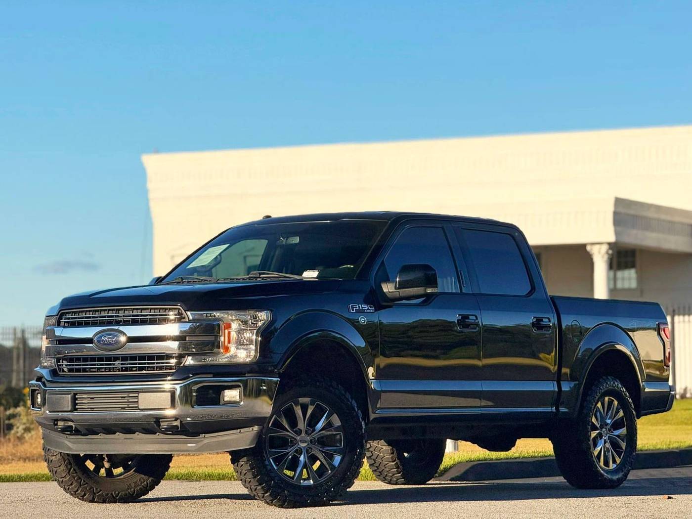 2018 Ford F-150 Lariat — Pickup Truck — 160,949 mi — Lawrenceville, GA
