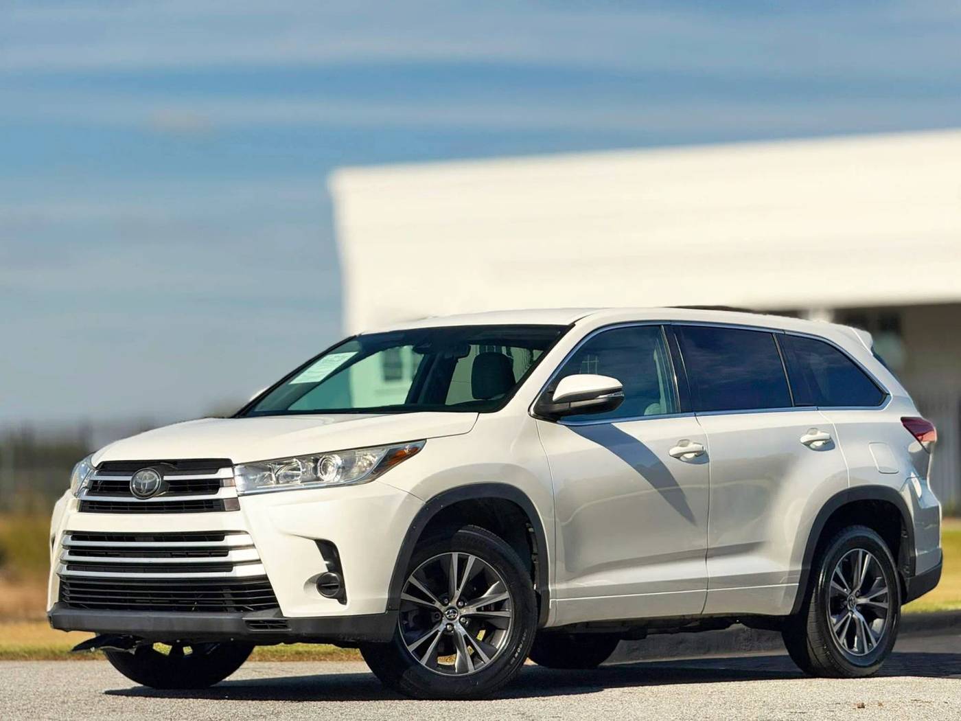 2018 Toyota Highlander LE — SUV — 128,092 mi — Lawrenceville, GA