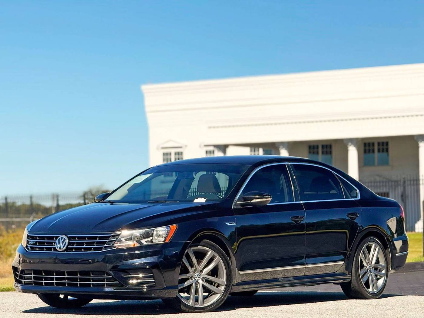 2017 Volkswagen Passat R-Line — Sedan — 115,213 mi — Lawrenceville, GA