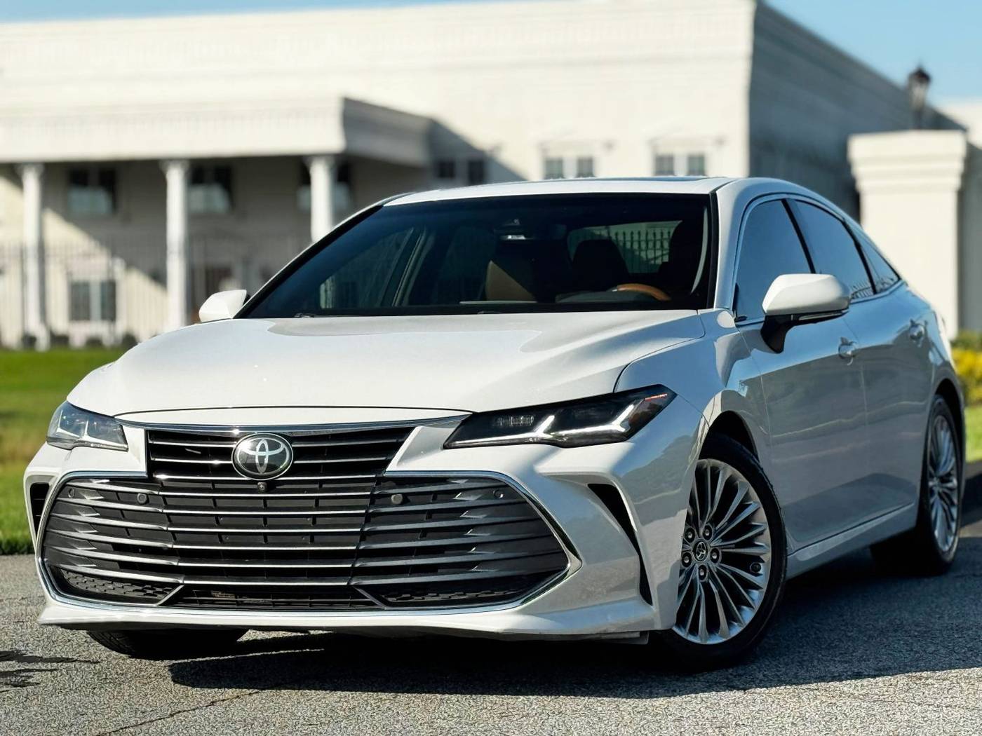 2019 Toyota Avalon Limited — Sedan — 109,244 mi — Lawrenceville, GA