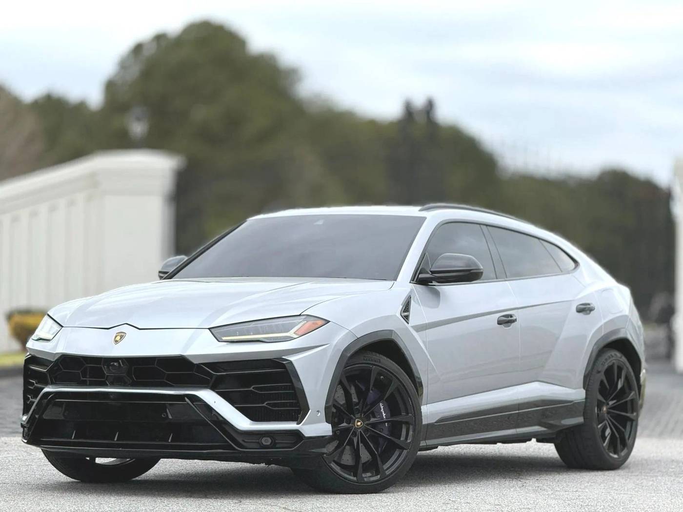 2019 Lamborghini Urus Standard