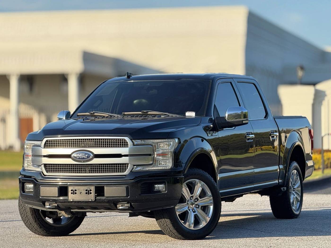 2018 Ford F-150 Platinum — Pickup Truck — 117,736 mi — Lawrenceville, GA