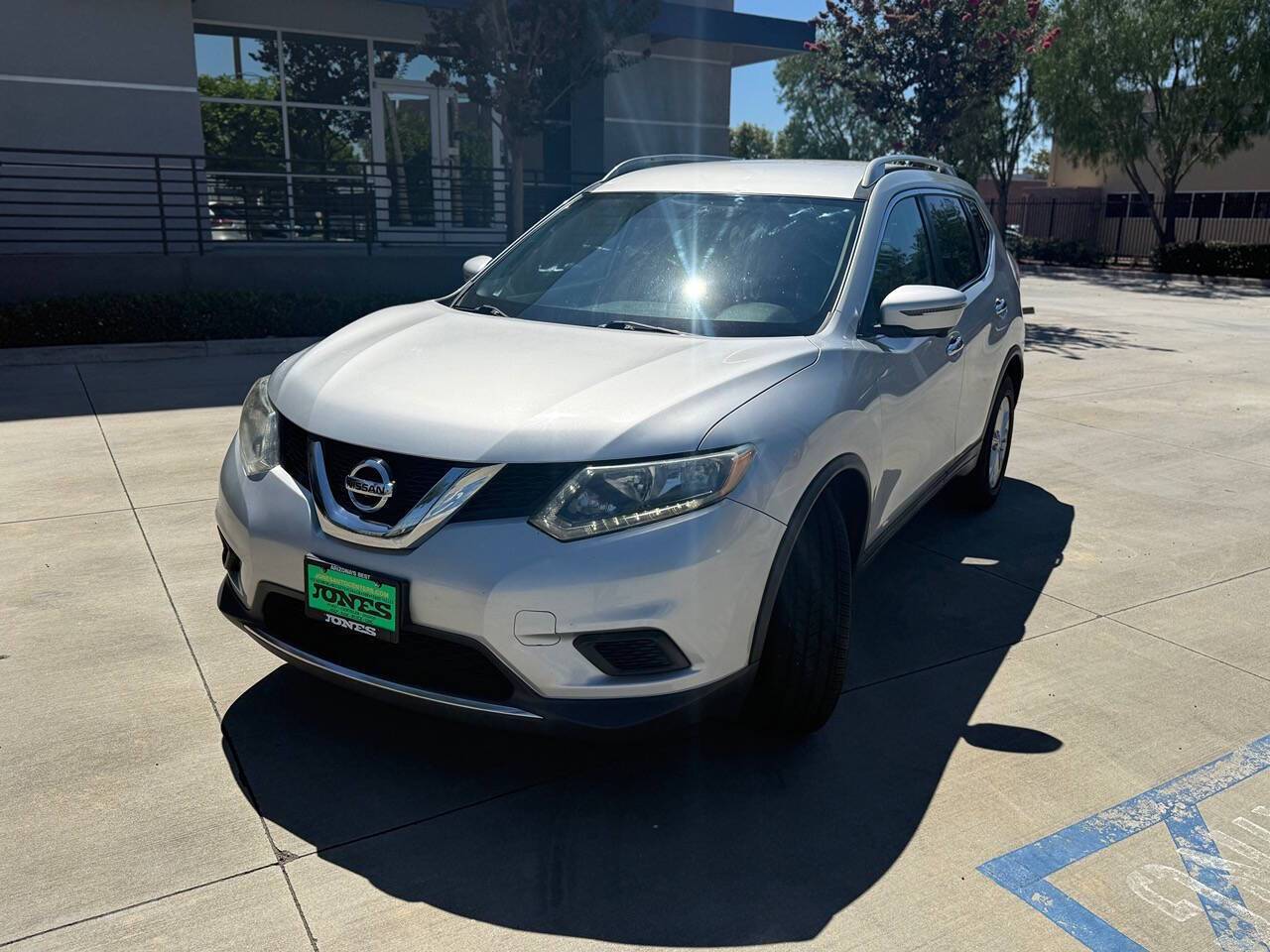 2016 Nissan Rogue SV — SUV — 120,130 mi — Los Angeles, CA